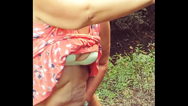 Granny T SQUIRTING IN the public park