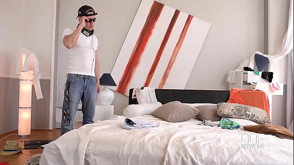 Policewomans Double Penetration with Crime Unit Thumbnail