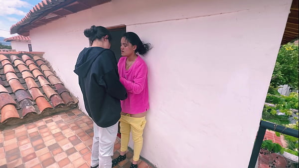 Metiendo mis dedos en la vagina caliente de mi ex