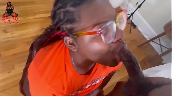 Ebony BBW Who Quit Porn, Delivers Pizza and Gets Tip