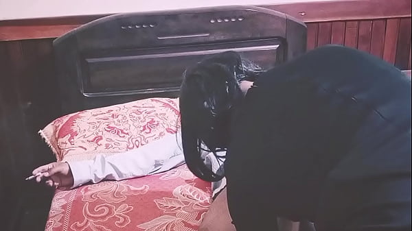 Deflorei essa travesti que estava ansiosa