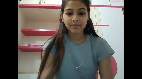 Garotas indianas amadoras mostrando peitos grandes indianos para o namorado