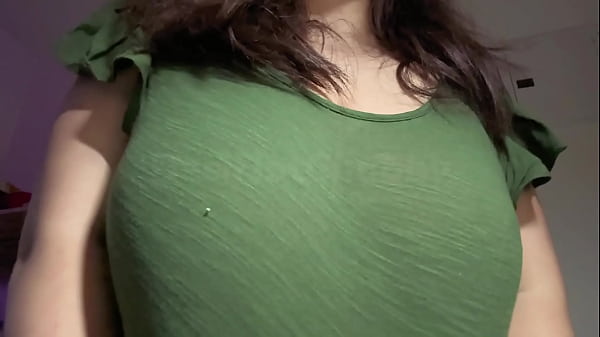 Horny Indian Aunty Hot Wife shows Big Boobs to her Fans | XXX solo sex video