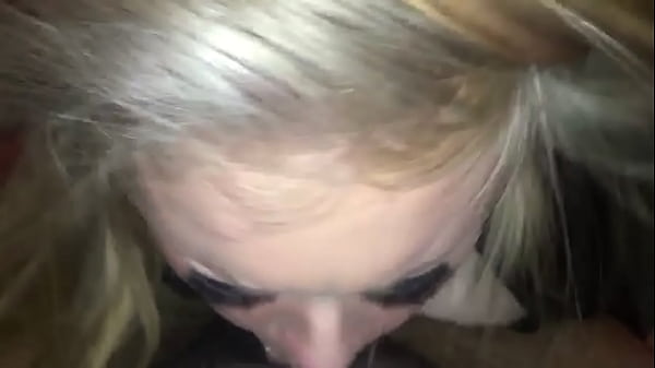 Amora deep throat sloppy Thumbnail