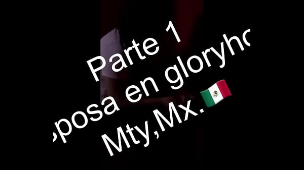 BUSTY Brincando Com Gozo Em Cabines GLORYHOLE