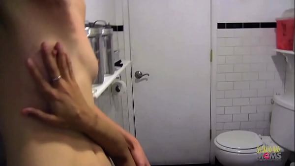 Lesbian photographer seduced a young girl into having sex with her