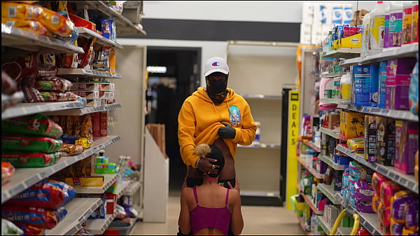 Jasamine Banks Gets Caught Sucking Dick In The Dollar General