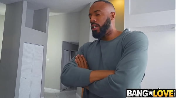 Workout Squirter Valerica Steele