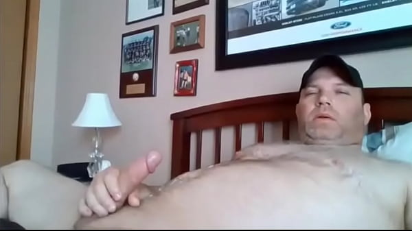 Hot Bear Jerking Off
