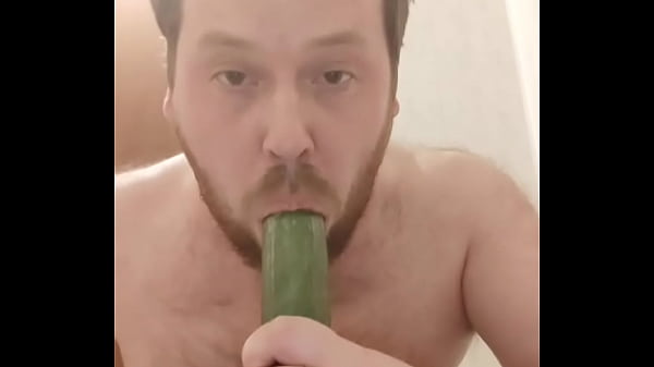 Gay fucks his throat with a huge dick, a mouthful of cum, and stretches his anal!