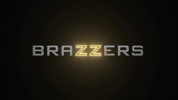 Making Luna Squirt Everywhere.Luna Star / Brazzers  / stream full from www.zzfull.com/aki