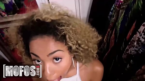 (Xianna Hill) Ran Out Of Money (Tyler Steel) Gives Her The Opportunity To Earn Some - Mofos