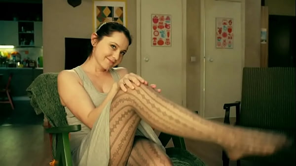 Valentina Rubcova legs Thumbnail