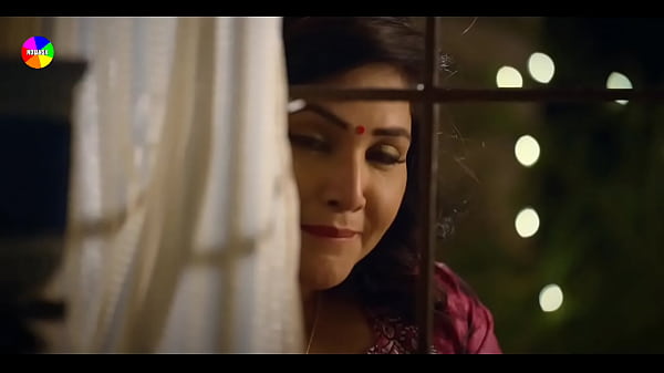 सासु मां ने अपनी बेटी को दामाद जी से चुदाते हुए देखा