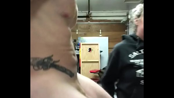 Fucking my thick hairdresser, mase619 gives a tip!