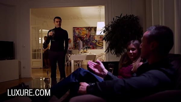 Mina Sauvage secret licking and BJ during dinner