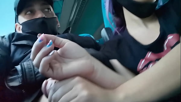 kattyblake da mamada babosa y follada en bus de copetran rumbo al peñon de guatape