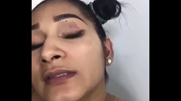 QueenAhisha  showing her hair style Thumbnail