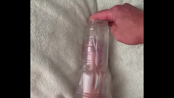 Vocal male fucking his fleshlight