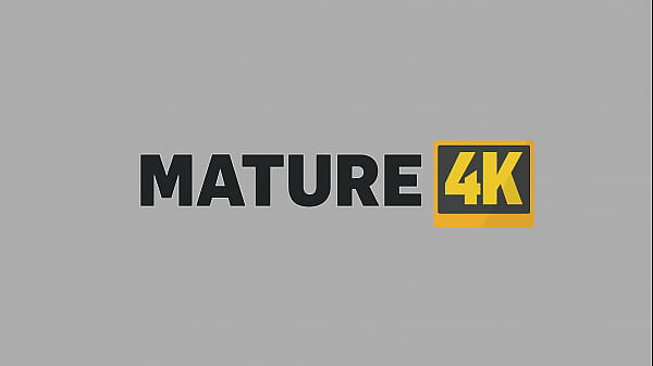 MATURE4K. A Pumpkin Pie