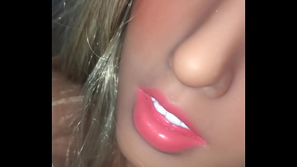 Fiquei sozinha cá loira sacada da minha inteada ( sex toy ) ( sex doll )