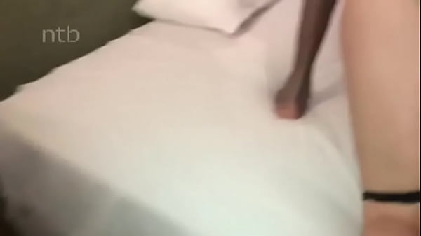 Hot Cuckold Blindfolded Hotwife - somebody knows the name of this girl?