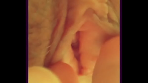 Pussy play Thumbnail