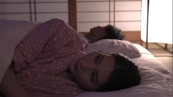 【本庄鈴】溫泉旅館老闆娘為了生意只好忍受客人侵犯