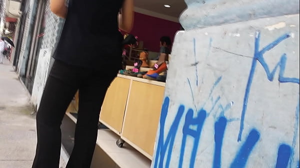 street peek Thumbnail