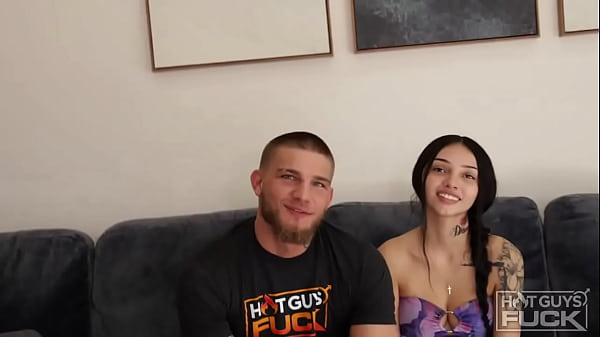 Grande semana para Mac Lawler. 1) Voa para a cidade para o hotguyshouse esta noite. 2) Lançamento do vídeo em destaque nesta sexta-feira com tiny,...