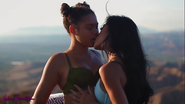 Asian Lesbo Ember Snow Seduces Ebony Teen Michelle Anderson