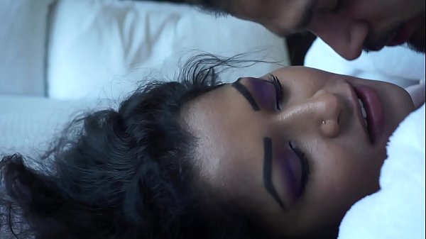 Desi Dhabi Making love to Boyfriend MMS - Maya