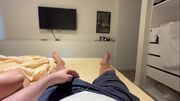 Sexy stepsister loves to suck her bro’s fuckpole & drink his tasty jizz