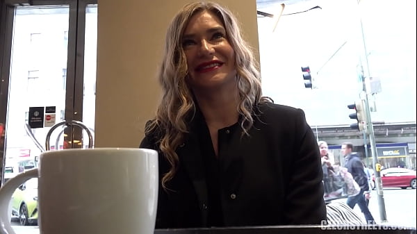 Me follo a una agente rusa