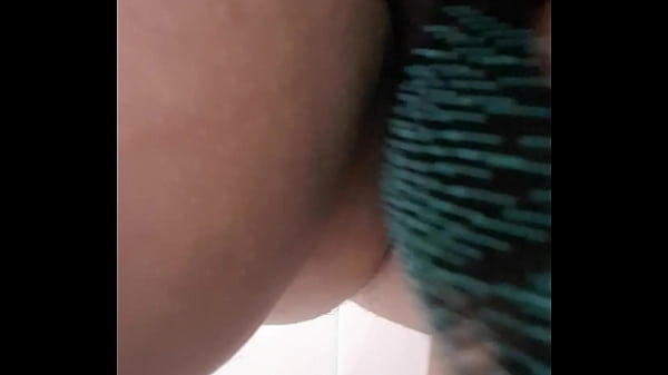 Curvy masturbation with hairbrush Thumbnail