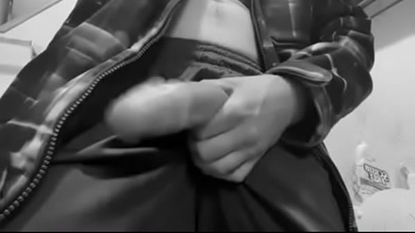 Nagy faszomat előkaptam