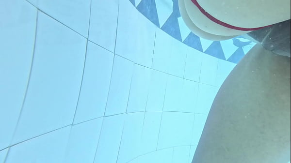 CAUGHT FUCKING IN A PUBLIC POOL, FOREIGN COUPLE