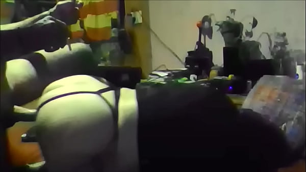Fabiana, uma troll tremenda, não para de pedir pau e falar como uma puta, ela dá uma foda extensa e vigorosa no orto após chupá-la (áudio fatal)