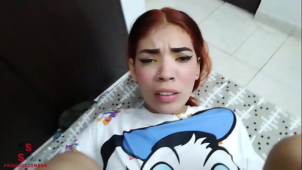 ME ESCONDO NO ARMÁRIO DO MEU CUNHADO PARA FODER COM ELE ANTES DE DESCANSAR