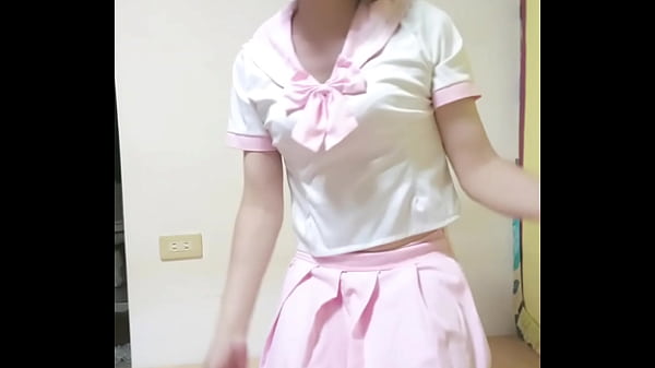 Shemale Ting Xuan anal tail, huge dildo