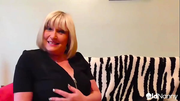 Alisha Rydes Mature Solo Masturbate Shaved Pussy - OLDNANNY