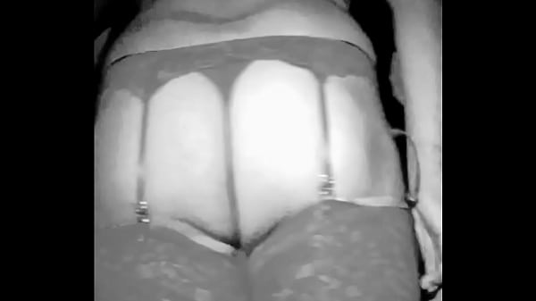 Cross puta y su plug anal