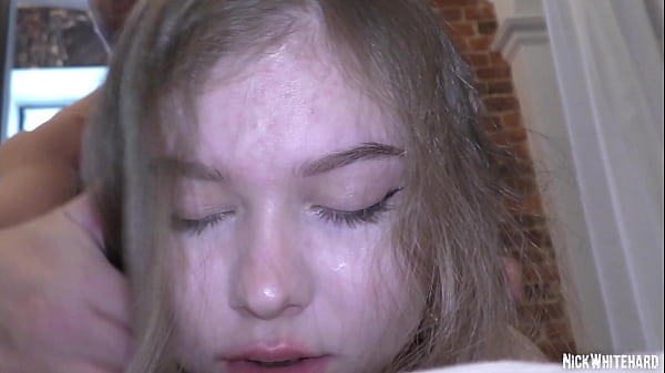 Loss of virginity of a teenager 18yo Meow Miu