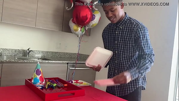 nobody came to my birthday party (instagram @lastlild)