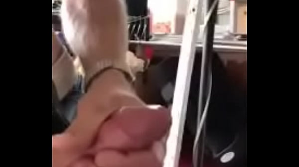 gostoso aliviando o pau grande gay [ Duration: 00:50 ]