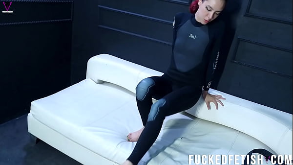 Sattira practice scuba tank Release scene week 40 Thumbnail