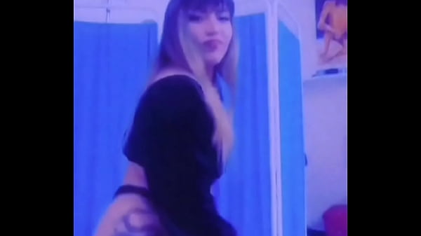 Beautiful Ecuadorian LA Thumbnail