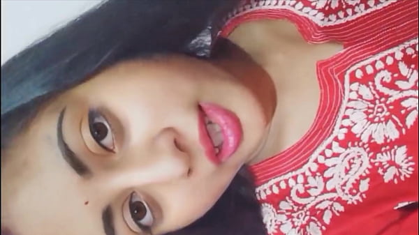 Chefe chamou a funcionária muçulmana gostosa e matou a sede da buceta dela