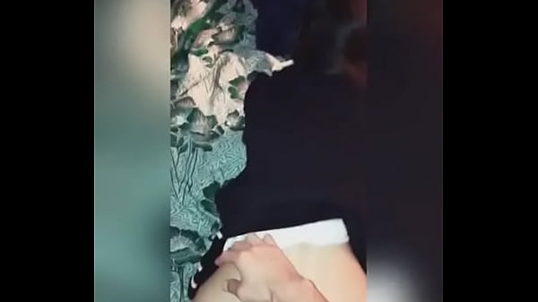 Se COGE a su Linda Compañera por PRIMERA VEZ con el UNIFORME de Deportes Puesto! Estudiantes LATINOS Follando Sin Condón Después de un TRABAJO Escolar!