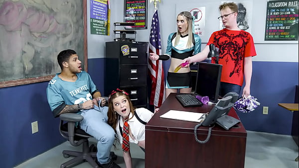 Uma história de troca de meia-irmãs Katerina Deville, Thea Summers, Jimmy Michaels, Mike Ox